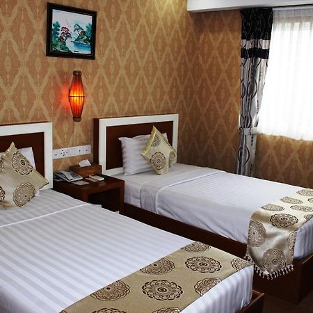 Hotel Kan Kaw Γιανγκόν Εξωτερικό φωτογραφία