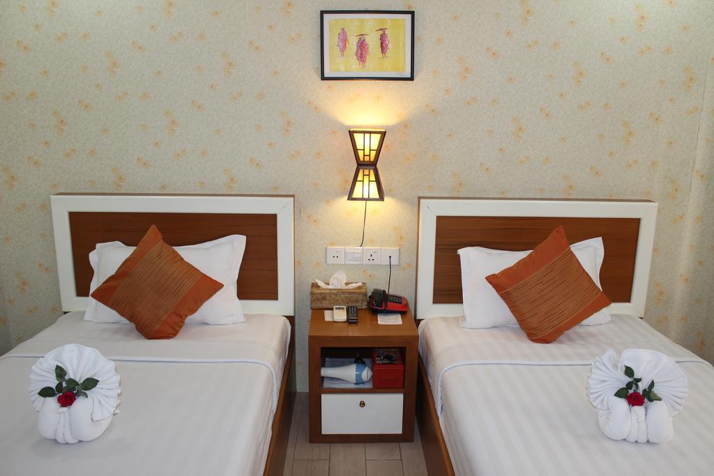 Hotel Kan Kaw Γιανγκόν Δωμάτιο φωτογραφία
