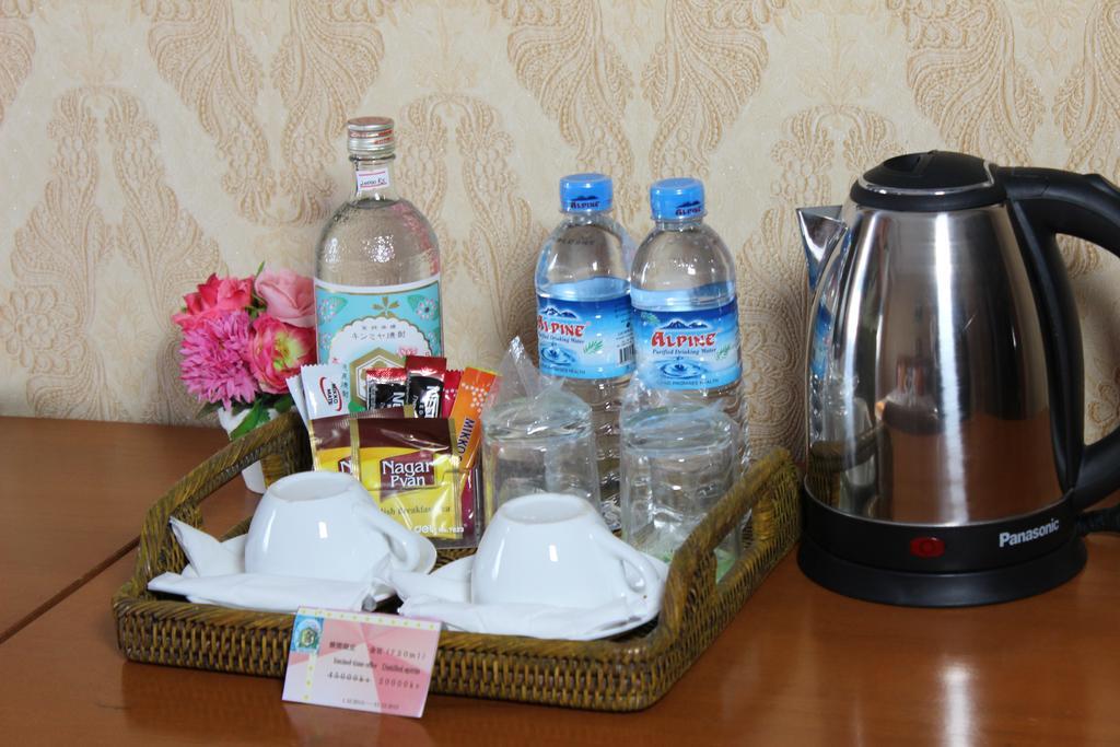 Hotel Kan Kaw Γιανγκόν Εξωτερικό φωτογραφία