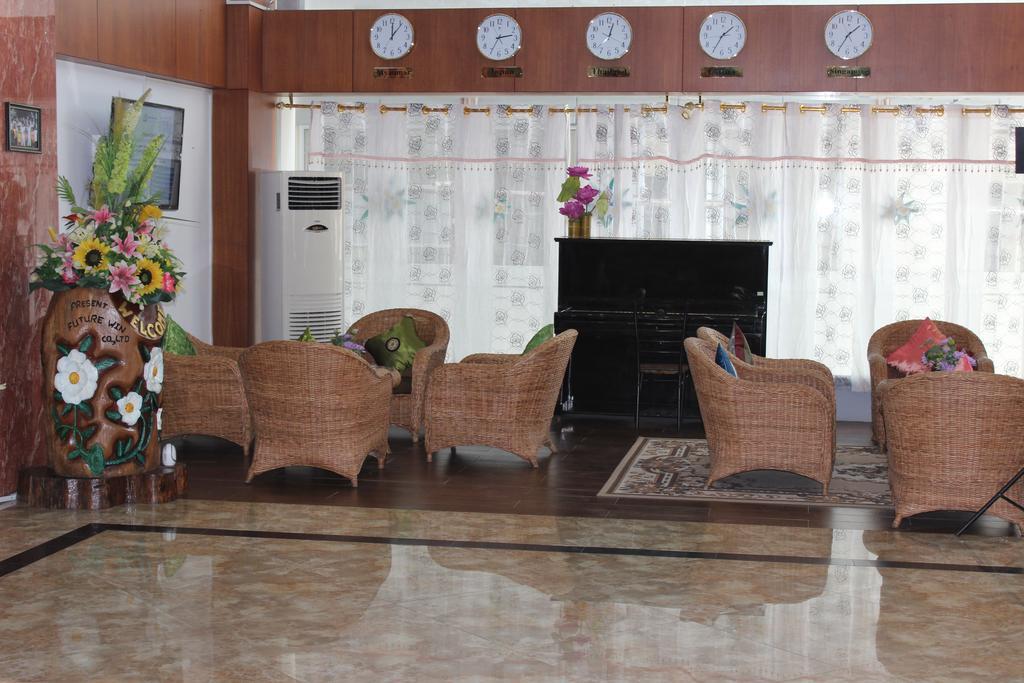 Hotel Kan Kaw Γιανγκόν Εξωτερικό φωτογραφία