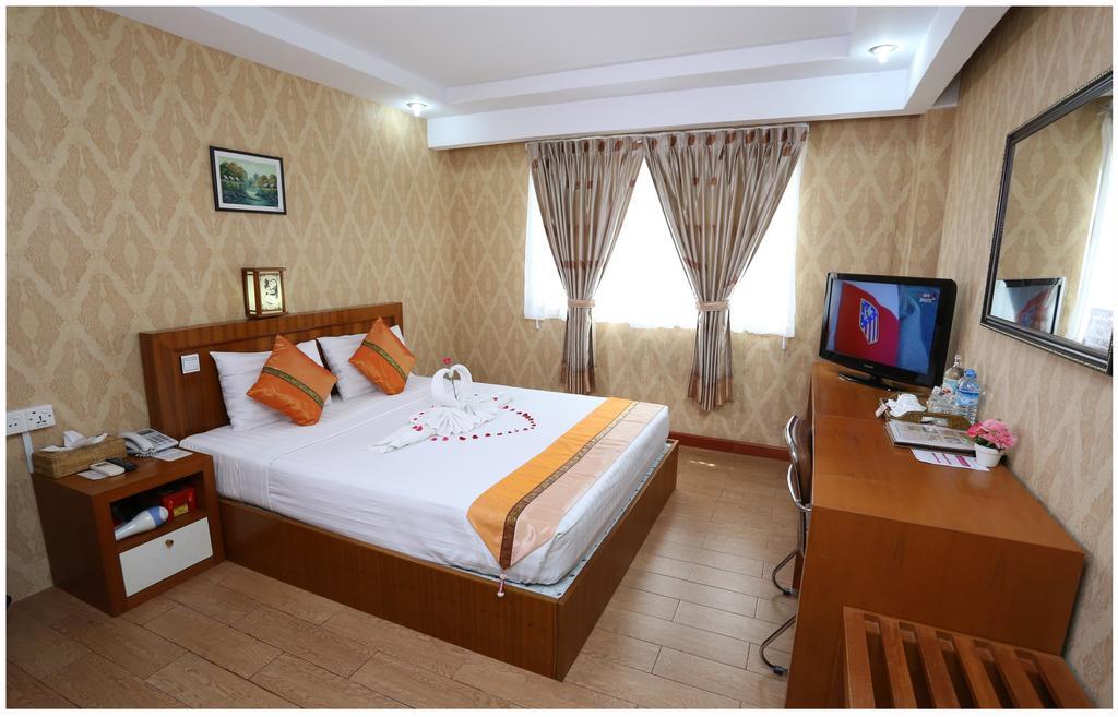 Hotel Kan Kaw Γιανγκόν Δωμάτιο φωτογραφία