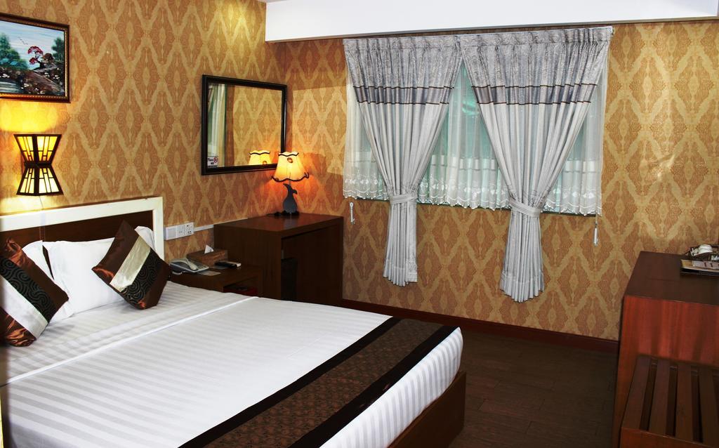 Hotel Kan Kaw Γιανγκόν Εξωτερικό φωτογραφία