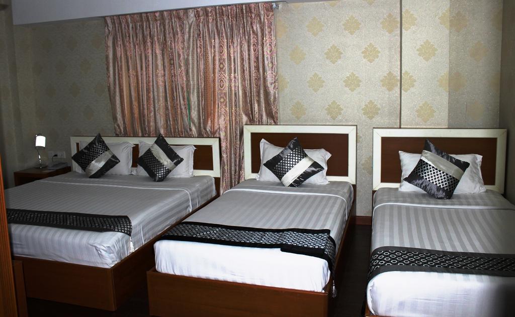 Hotel Kan Kaw Γιανγκόν Εξωτερικό φωτογραφία