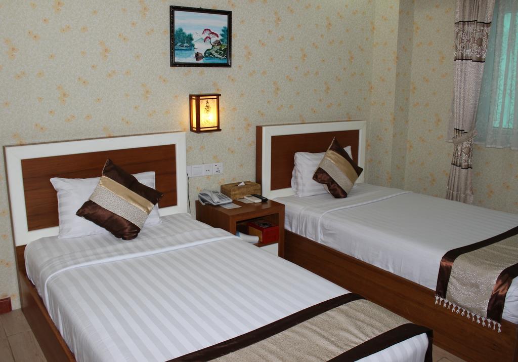 Hotel Kan Kaw Γιανγκόν Εξωτερικό φωτογραφία