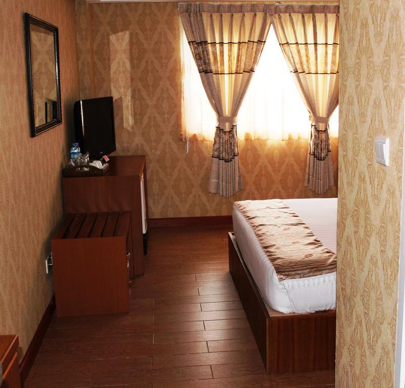 Hotel Kan Kaw Γιανγκόν Εξωτερικό φωτογραφία