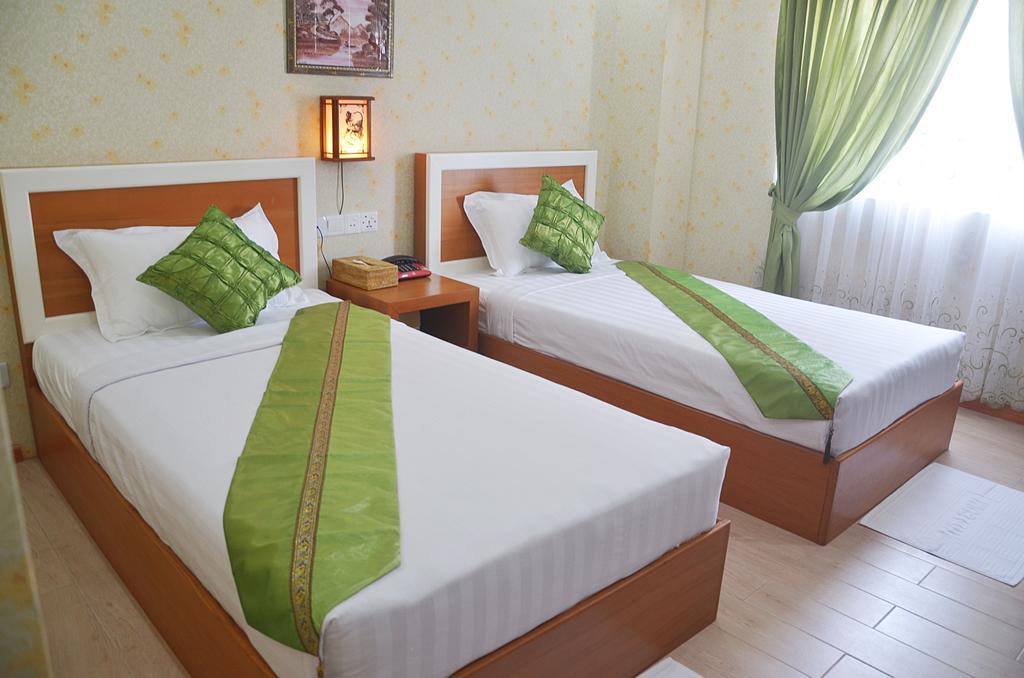 Hotel Kan Kaw Γιανγκόν Εξωτερικό φωτογραφία