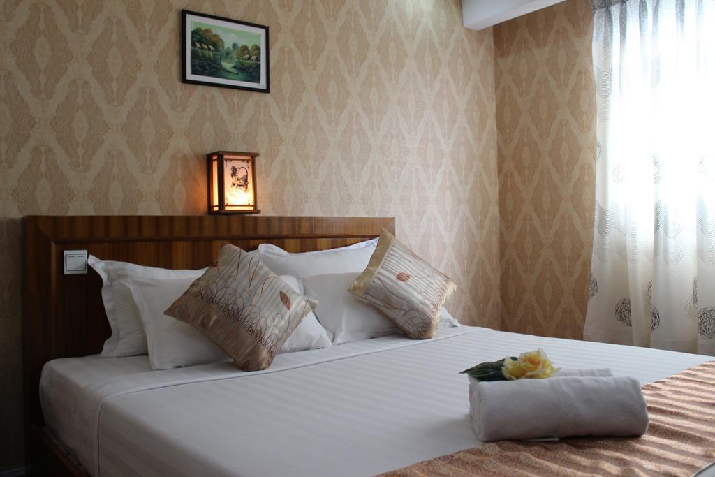 Hotel Kan Kaw Γιανγκόν Εξωτερικό φωτογραφία