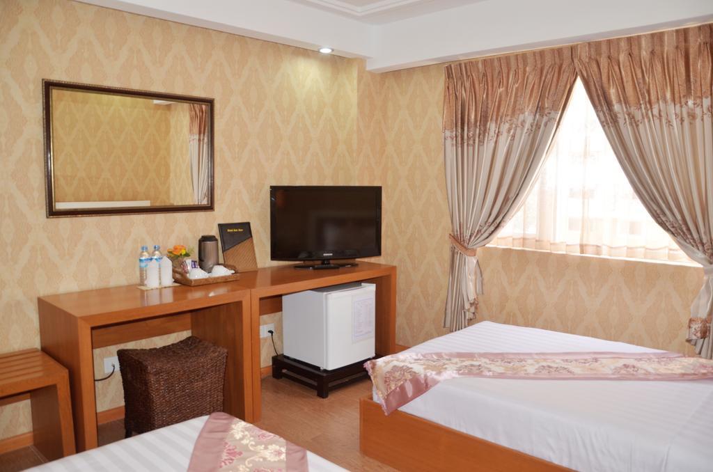 Hotel Kan Kaw Γιανγκόν Δωμάτιο φωτογραφία