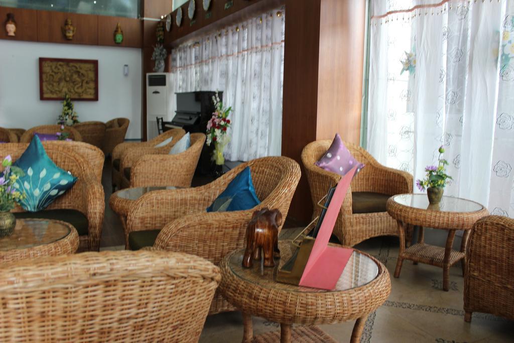 Hotel Kan Kaw Γιανγκόν Εξωτερικό φωτογραφία
