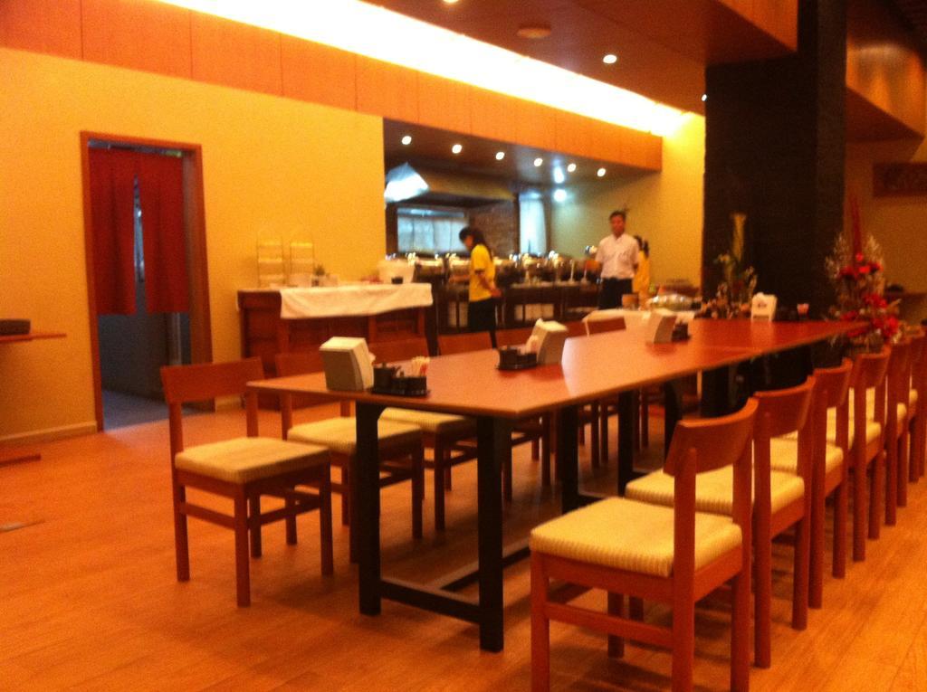 Hotel Kan Kaw Γιανγκόν Εξωτερικό φωτογραφία